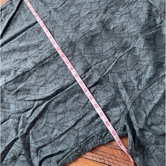 Green abstract size large jack & jones shirt - Picture 2 of 11